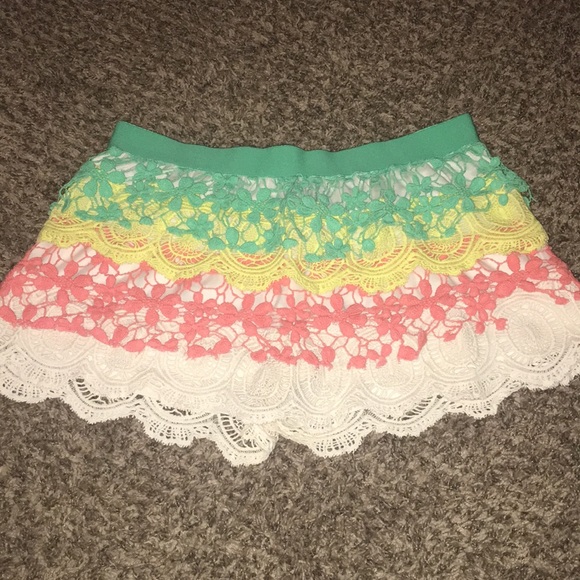 Lace shorts - Picture 1 of 3